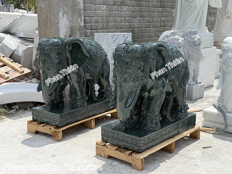 tượng voi đá xanh