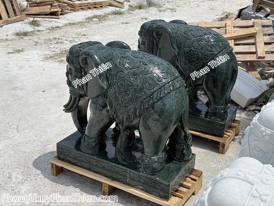 tượng voi đá xanh